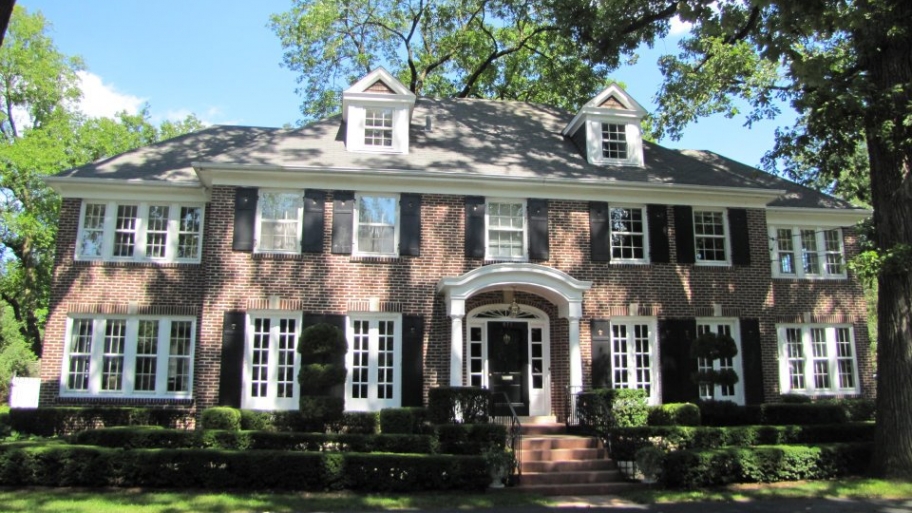 Winnetka, richest towns in America, Home Alone house from the 1990 film "Home Alone"